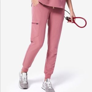 Figs Zamora Jogger Scrub Pants in MAUVE